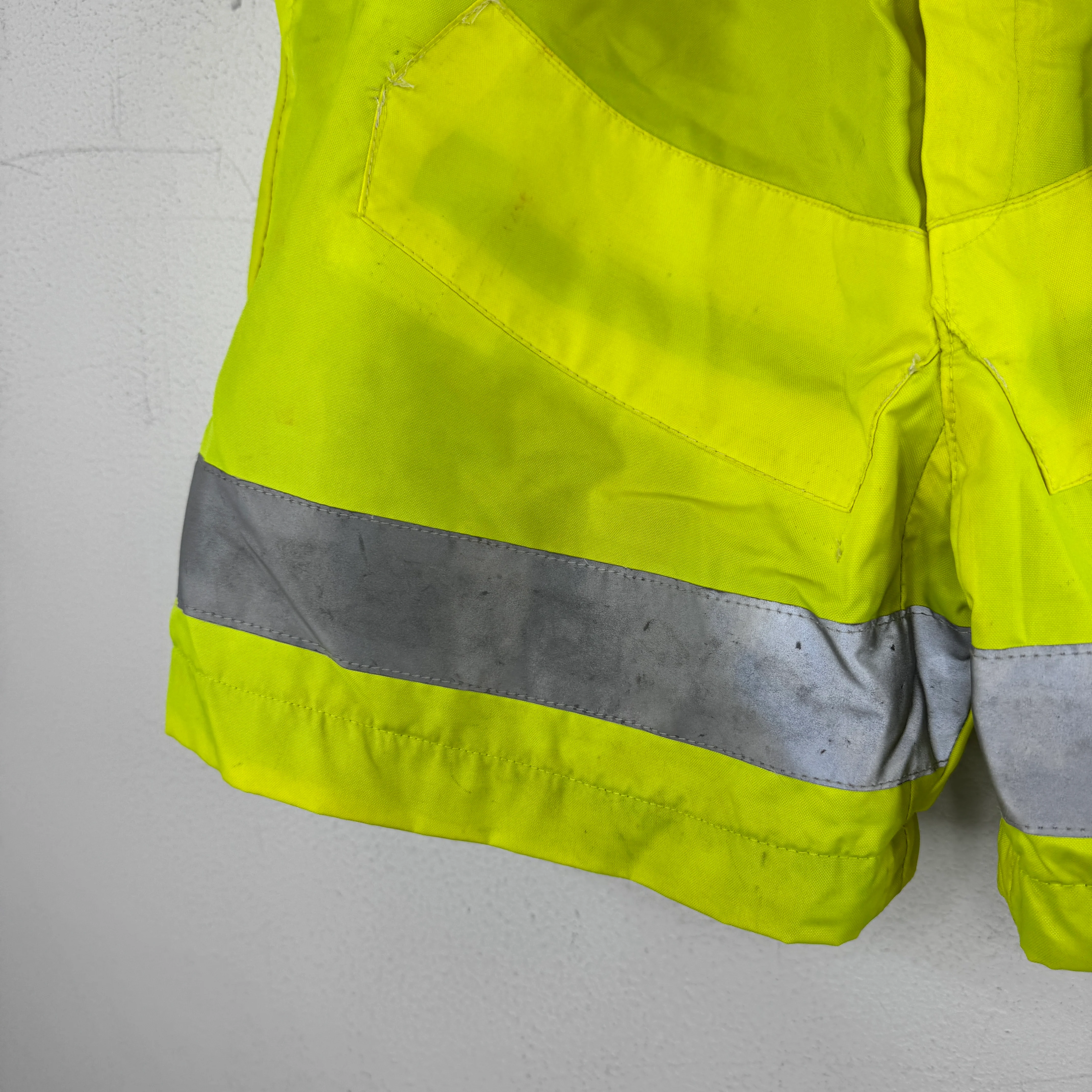 Gallery Dept Neon Reflective Shorts - Image 4