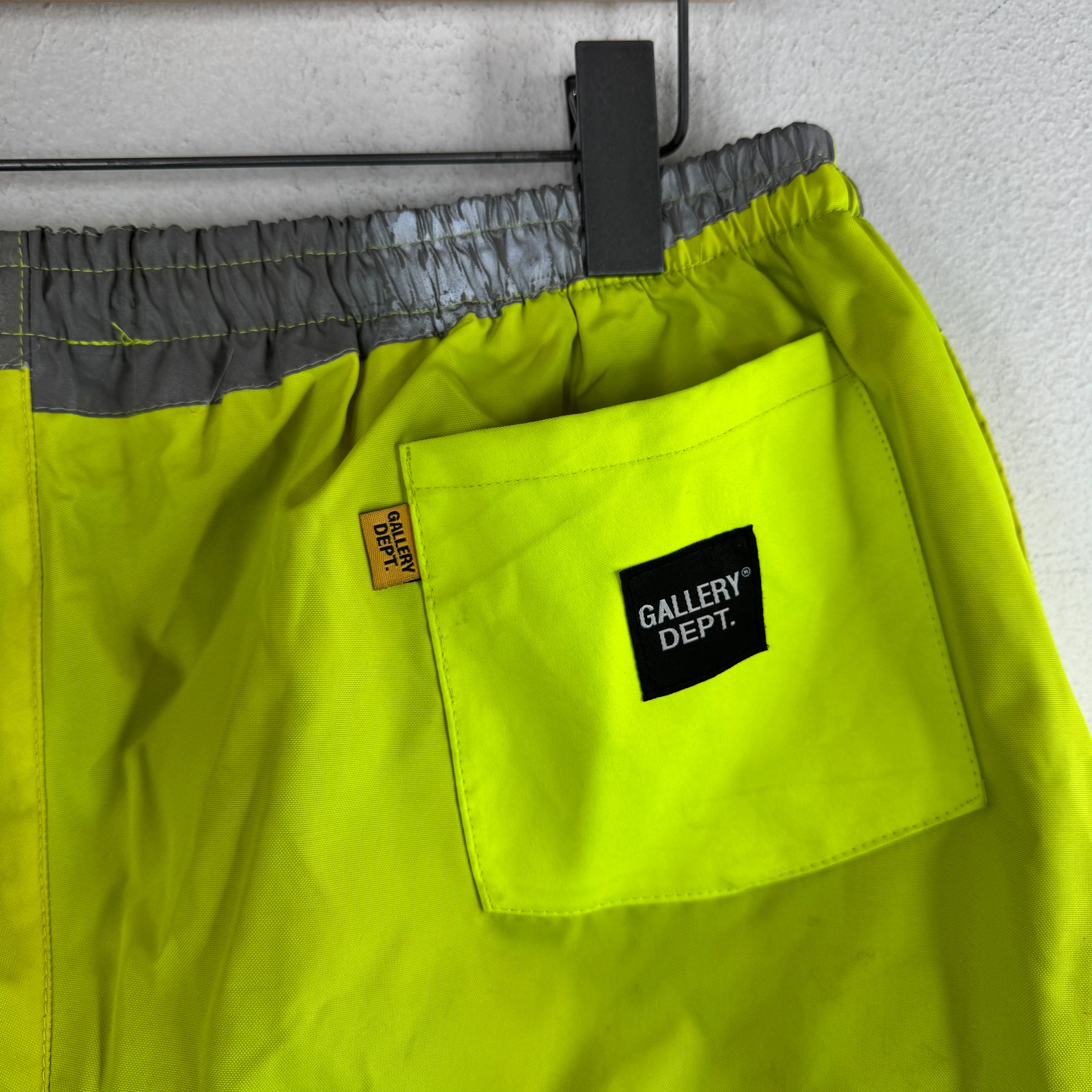 Gallery Dept Neon Reflective Shorts - Image 9