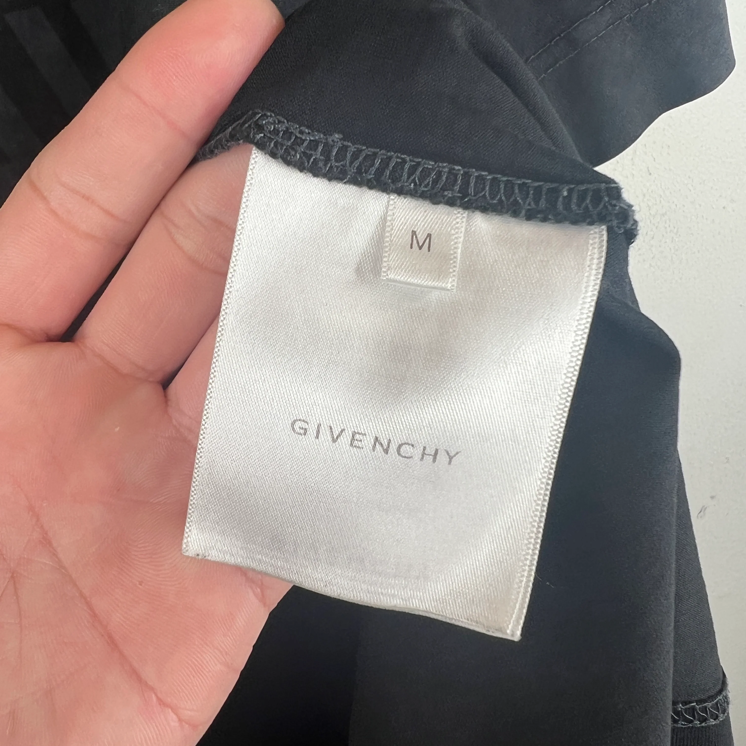 Givenchy 4G T-Shirt - Image 4