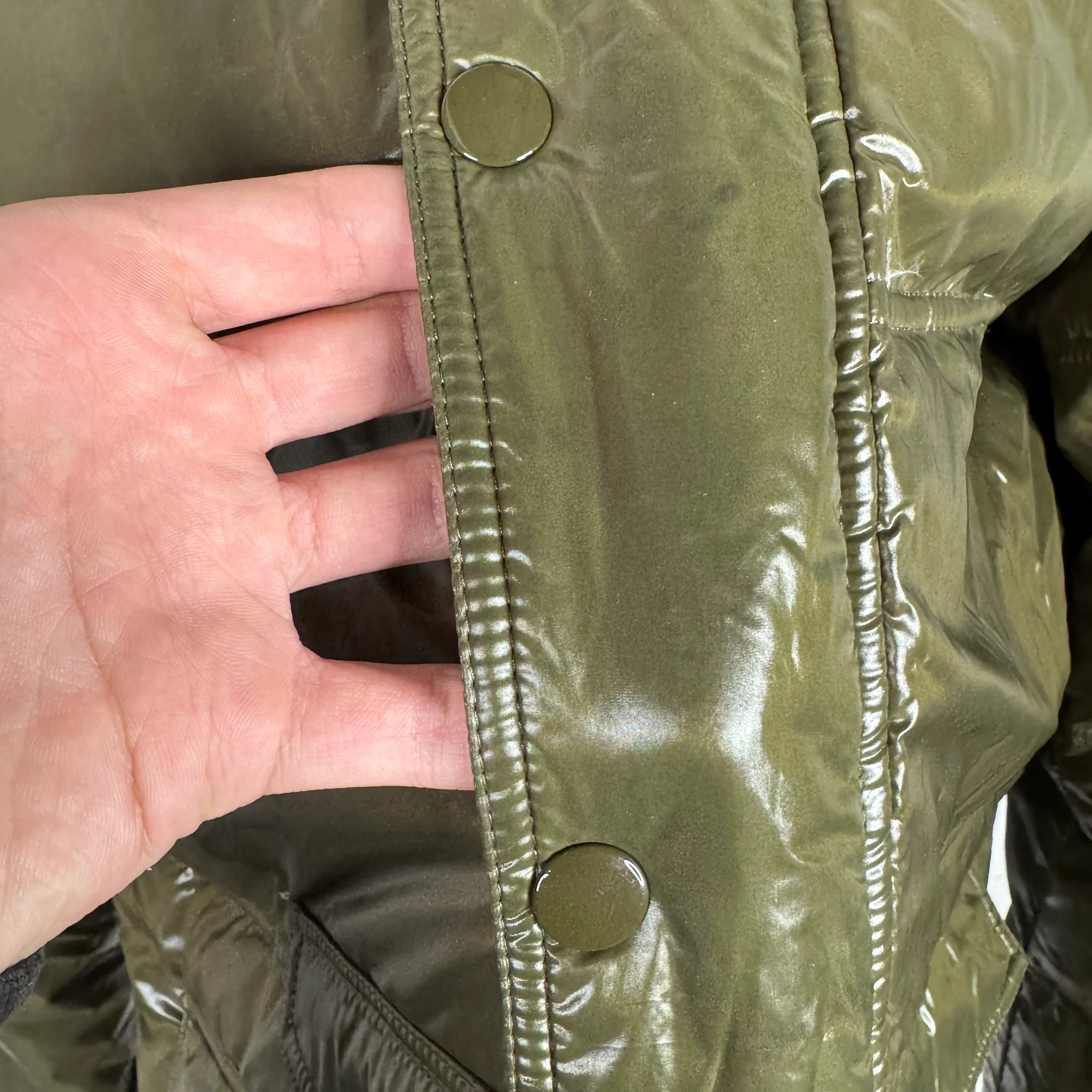 Gucci Army Green Puffer Jacket - Image 12
