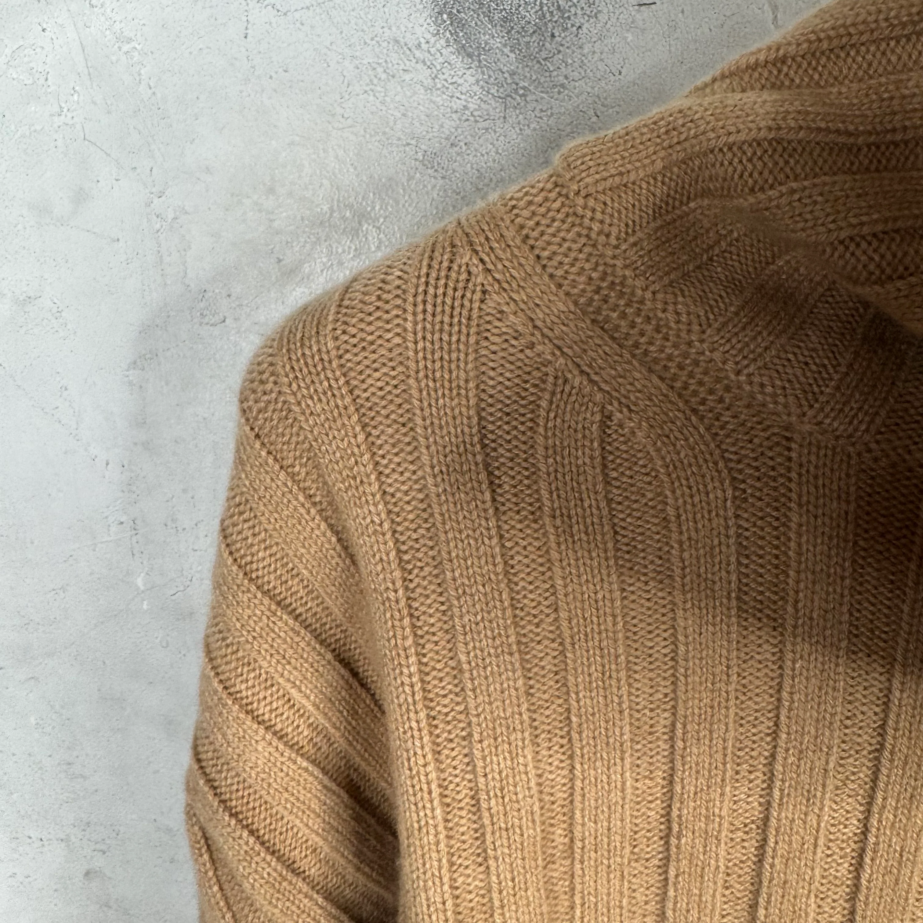 Gucci Turtleneck Cropped Knit Sweater - Image 9