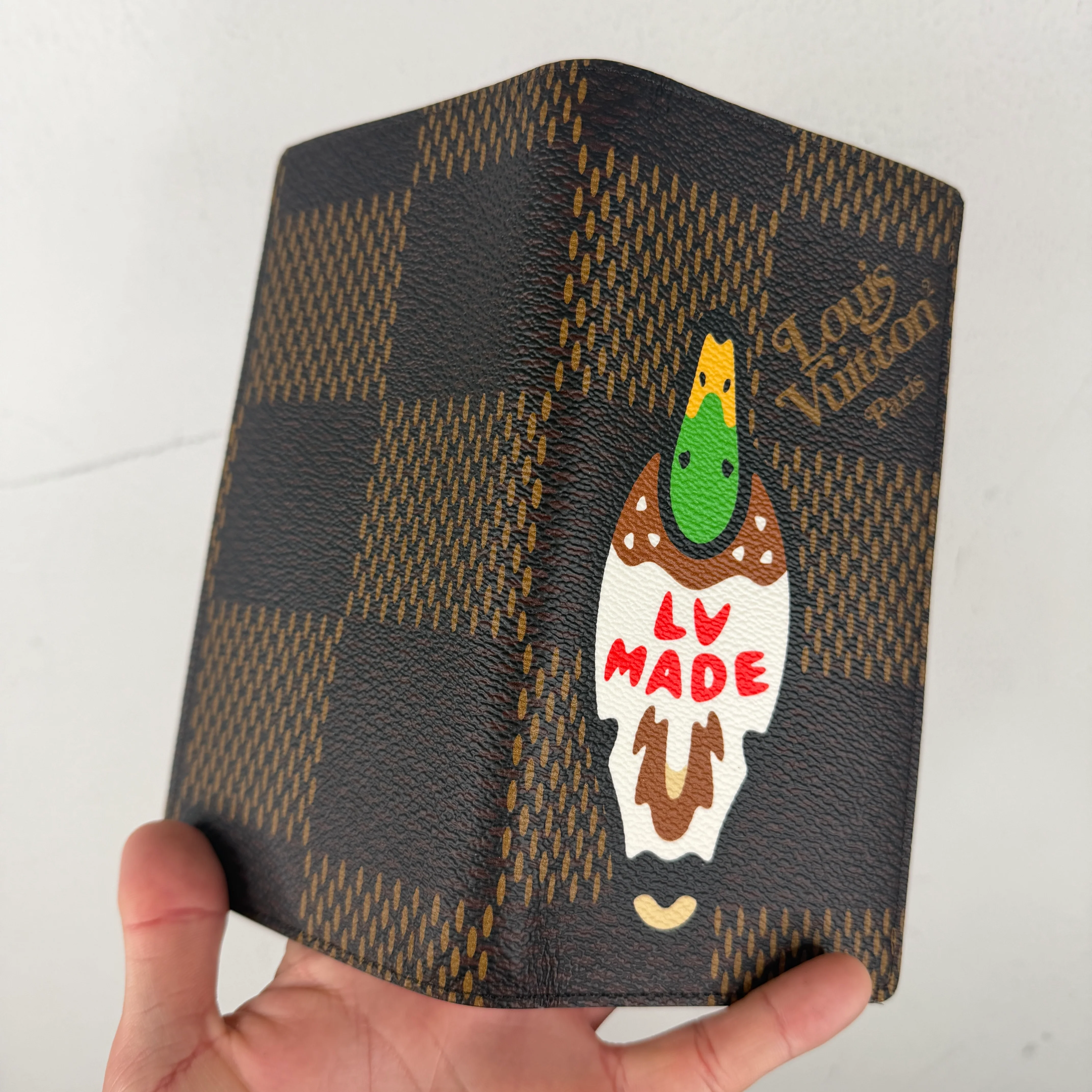 Louis Vuitton LV Made Duck Brazza Wallet - Image 4