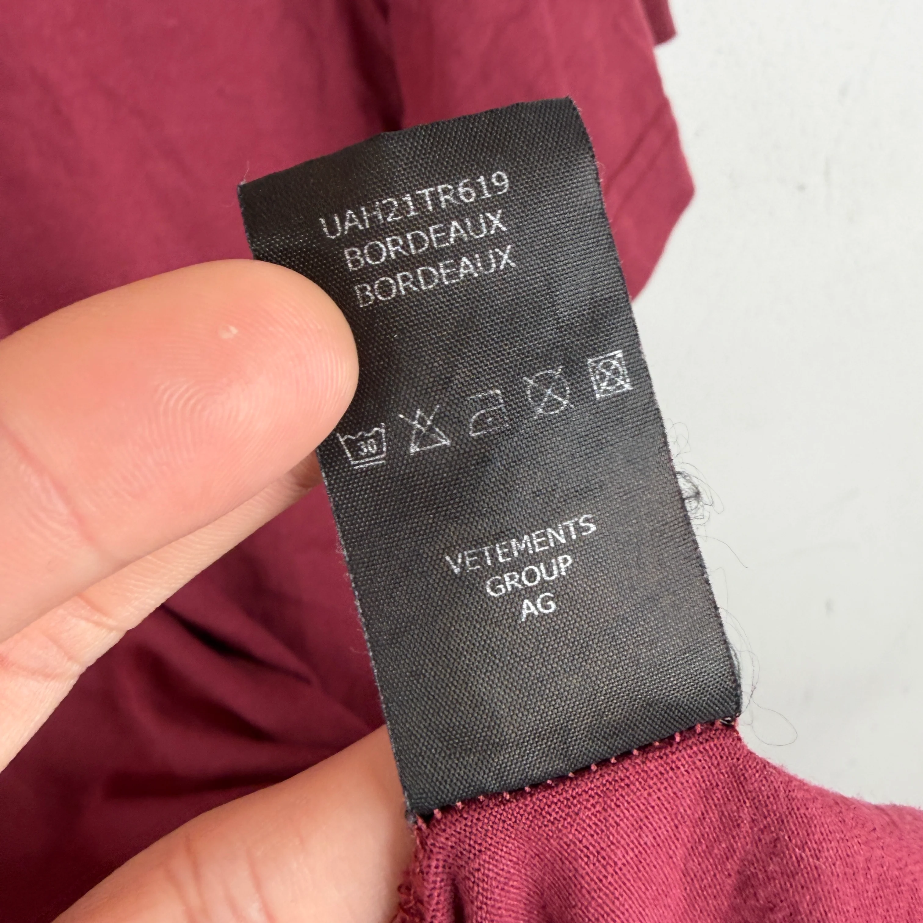 VETEMENTS Handwriting T-Shirt - Image 6